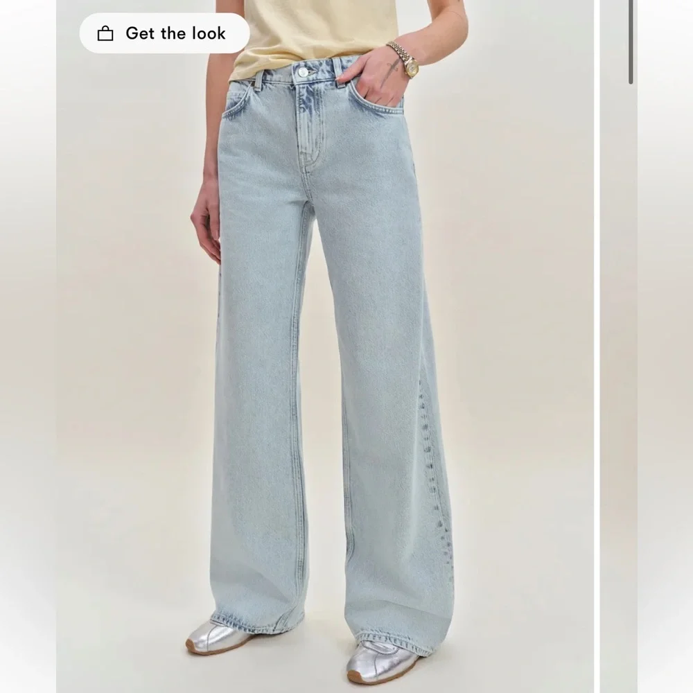 REFORMATION Cary Low Rise Slouchy Wide Leg Short Jeans - Cloquet - Picture 3 of 9